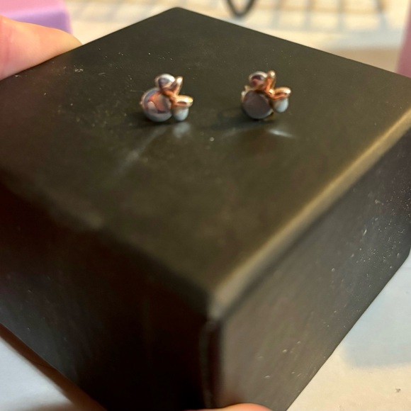 $350 14kt White and Rose Gold Minnie Earrings Studs - Picture 6 of 6